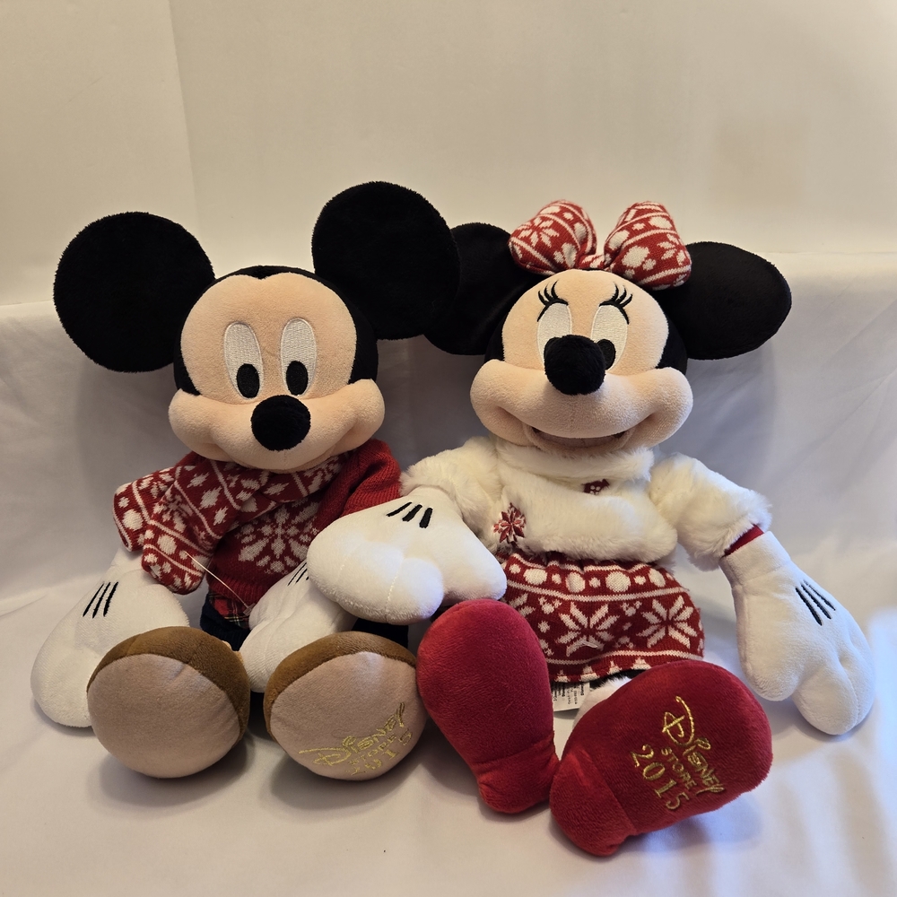 Disney Mickey and Minnie Mouse Holiday Plush Set